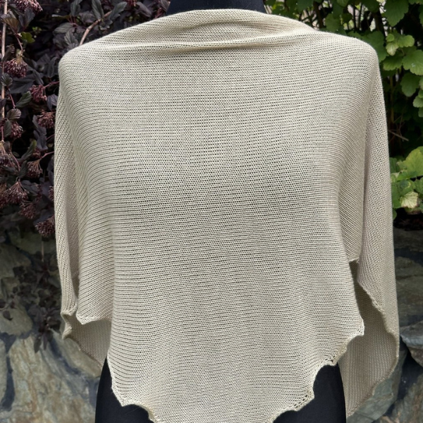 symetryczna chusta slubna z kaszmiru jasny bez jako okrycie ramion do sukni slubnej