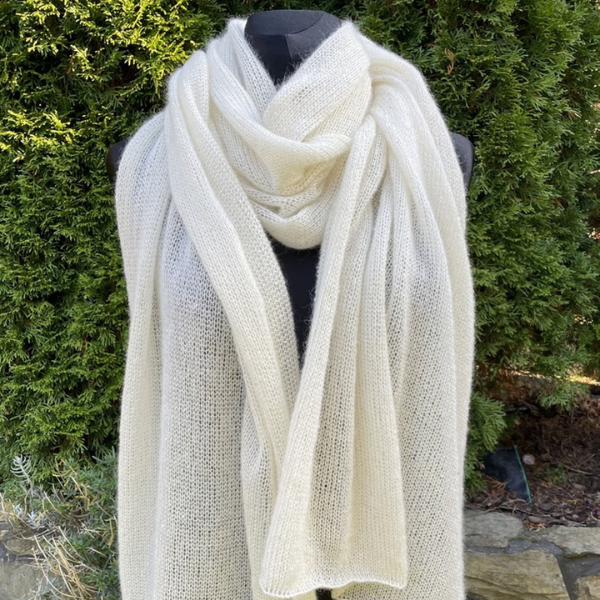 długi szal ślubny ecru