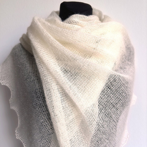 lekki szal ślubny z moheru i jedwabiu