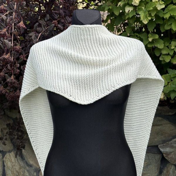 Brautschal oder Hochzeitstuch – Was über den Schultern zur Hochzeit tragen?