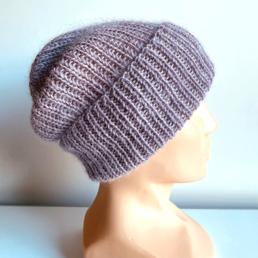 Ręcznie robiona czapka beanie AUREA 100% Baby Merino plus moher i jedwab 39/09 Fioletowa Orchidea