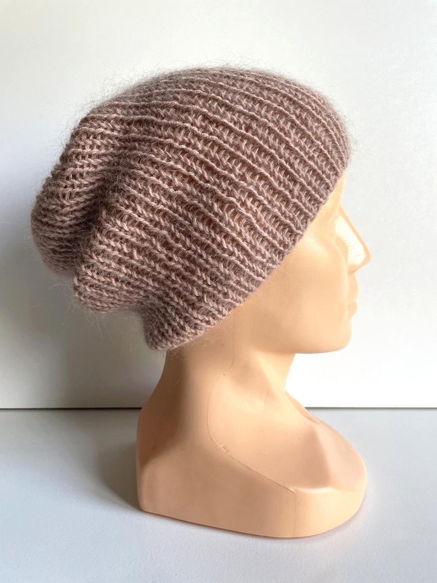 Handgemachte Damenmütze AUREA 100% Baby Merino plus Mohair und Seide 49/41 Wüstenrose