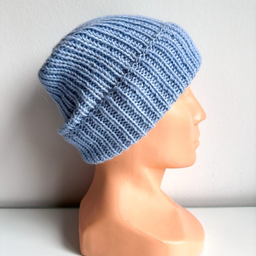 KIARA Mütze mit Umschlag 100% Alpaka 6205 Blau handgemacht
