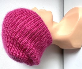 Handmade women's beanie AUREA 100% Baby Merino plus mohair and silk 08/13 Fuchsia
