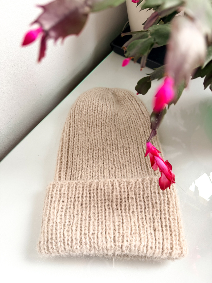 MORGANA – czapka damska handmade alpaka + jedwab 9036/40 Marcepan