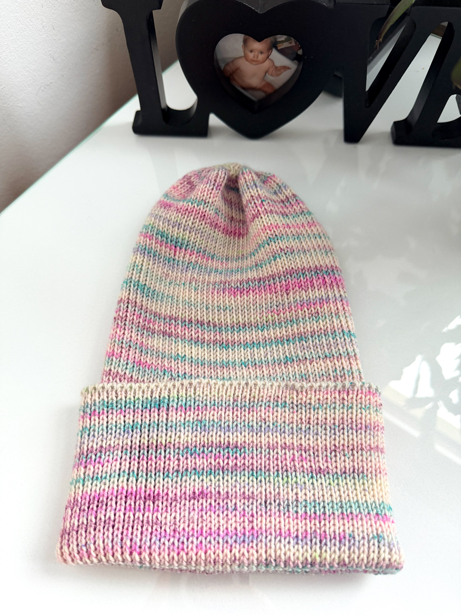 VARELLA Beanie 100% Baby Merino Wool 105 Magiczna Beza