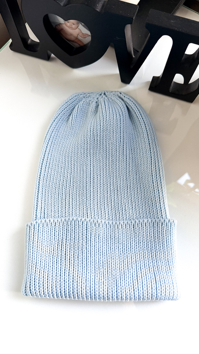VARELLA – czapka z wełny merino baby merino 11 Błękitny Stalowy