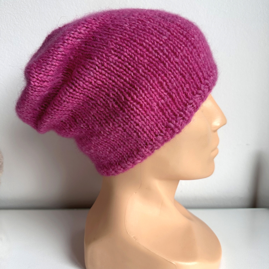 CHMURKA Handmade Women's Alpaca Beanie 39 Magenta