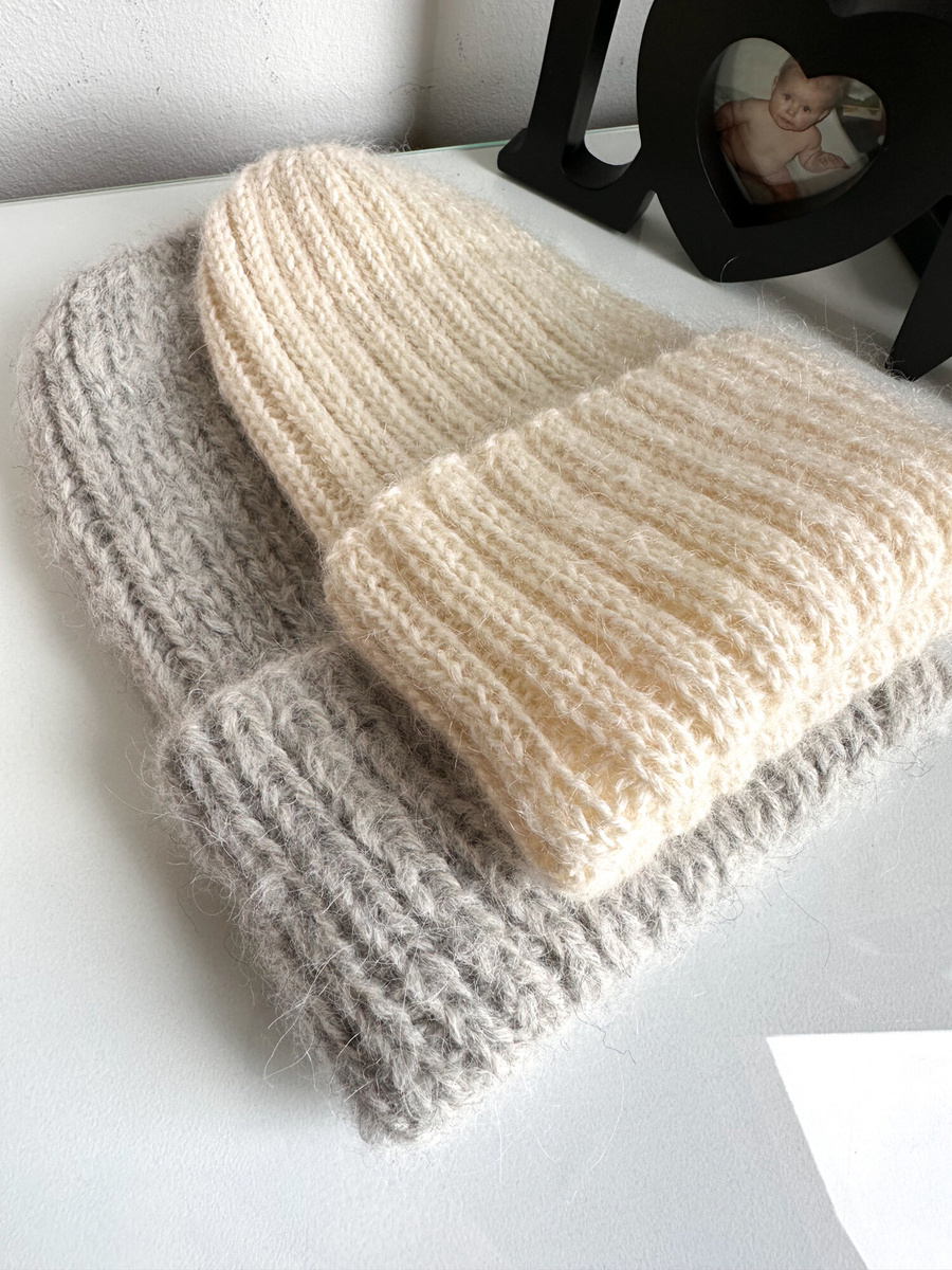 MARGARET Handmade Turn-Up Beanie Alpaca Mohair and Silk 100/01 Ecru