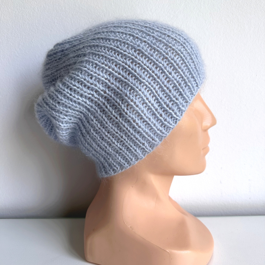 Handgemachte Damenmütze AUREA 100% Baby-Merino plus Mohair und Seide 53/07 Rosa