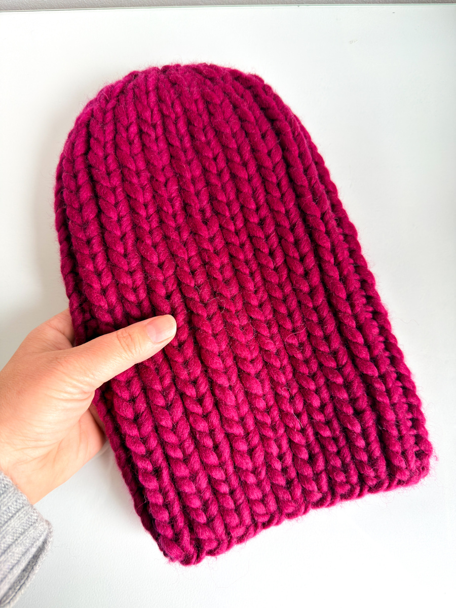 ASHER – gruba czapka zimowa damska z wełny 08 Rubinowy