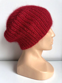 Handgemachte Damenmütze AUREA 100% Baby Merino plus Mohair und Seide 16/14 Rot