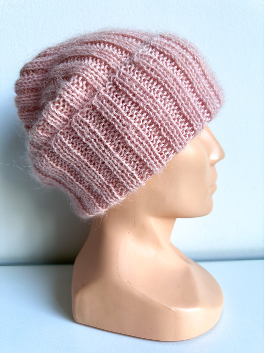 MARGARET Handgemachte Mütze mit Umschlag Alpaka Mohair und Seide 9033/53 Lody Truskawkowe