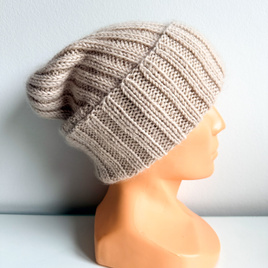 Ręcznie robiona czapka beanie MIRA 100% Merino plus moher i jedwab 13 dżins