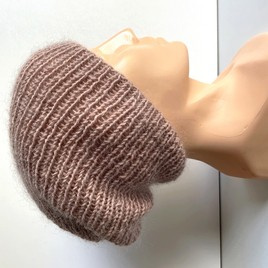 Handmade women's hat AUREA 100% Baby Merino plus mohair and silk 49/41 Desert Rose