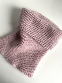 Ręcznie robiony KOMIN 100% Baby Merino plus moher i jedwab 54 Pudrowy Róż 35 cm długości