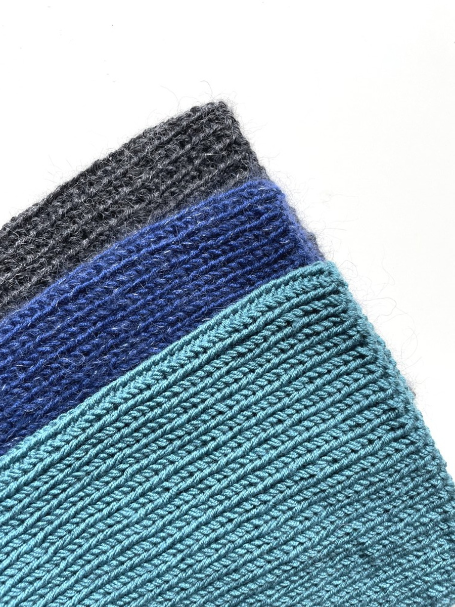 NANA – czapka beanie z wełny baby merino 47 Morze Północne