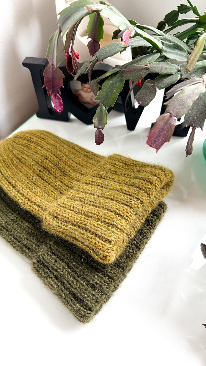 MARGARET Handmade Beanie Alpaca Mohair and Silk 7895 Dark Green