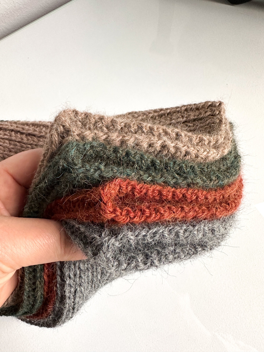 KIARA Alpaca Beanie 100% Alpaca 9038 zielona szałwia