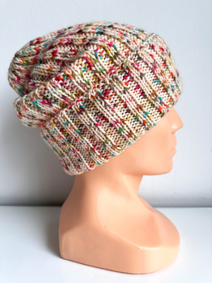 NELLI Turn-Up Merino Wool Beanie 27 Zimowy Karnawał Unisex