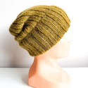 MARGARET Handgemachte Mütze Alpaka Mohair und Seide 7233 Oliv