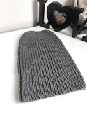 NANA – czapka beanie z wełny baby merino 20 ciemny szary, jesienno-zimowa