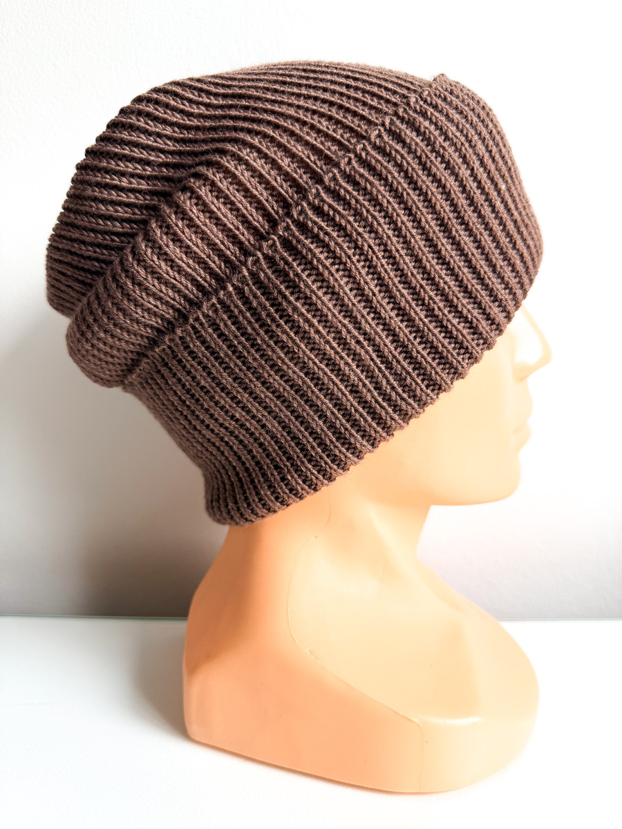 VARELLA handgemachte Beanie-Mütze mit Umschlag 100% Baby-Merinowolle