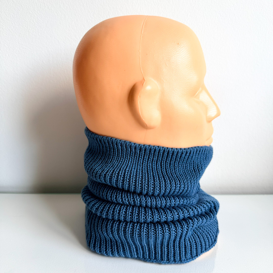 Wełniany KOMIN VARELLA 100% Baby Merino 42 Petrol