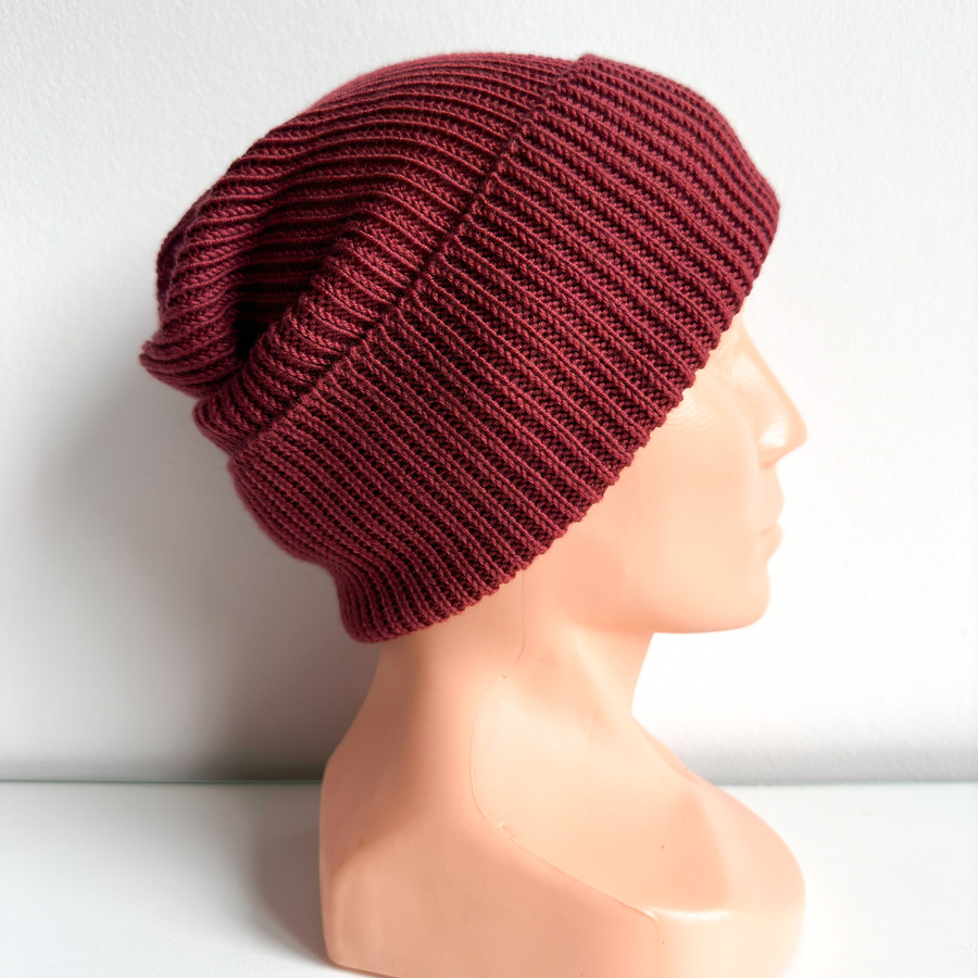 VARELLA Turn-Up Merino Wool Beanie 100% Baby Merino 51 Burgundy