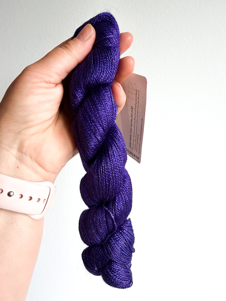 Ręcznie farbowana włóczka Malabrigo SILKPACA SA030 Purple Mystery