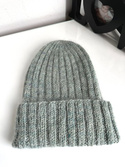 DAISY – czapka beanie z ręcznie farbowanego baby merino + moher i jedwab Szałwia