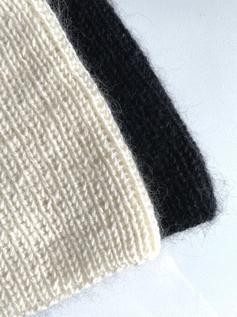 Handmade women’s hat AUREA 100% Baby Merino plus mohair and silk 02/01 Ecru