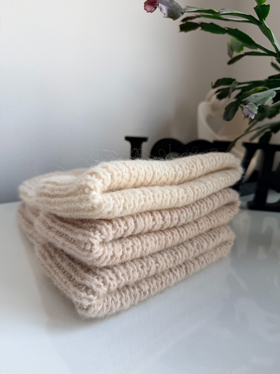 MORGANA – czapka damska wywijana alpaka + merynos 59/40 Marcepan