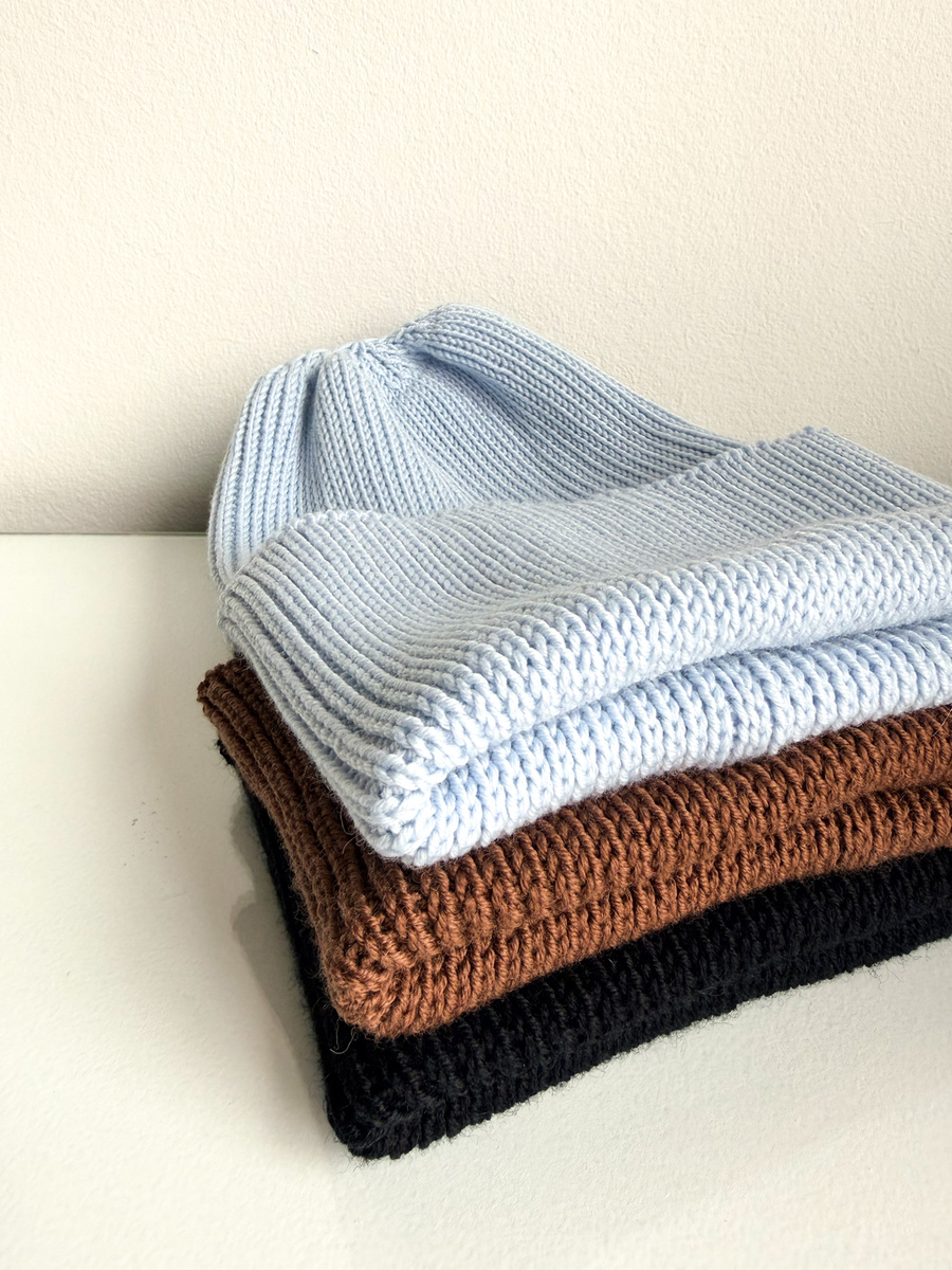 Beanie czapka z wełny merino VARELLA 100% Baby Merino 53 Rosa