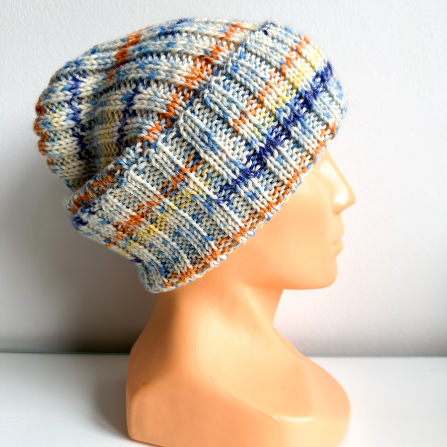 NELLI – wywijana czapka merino unisex 21 Morski Kapitan jesienno-zimowa