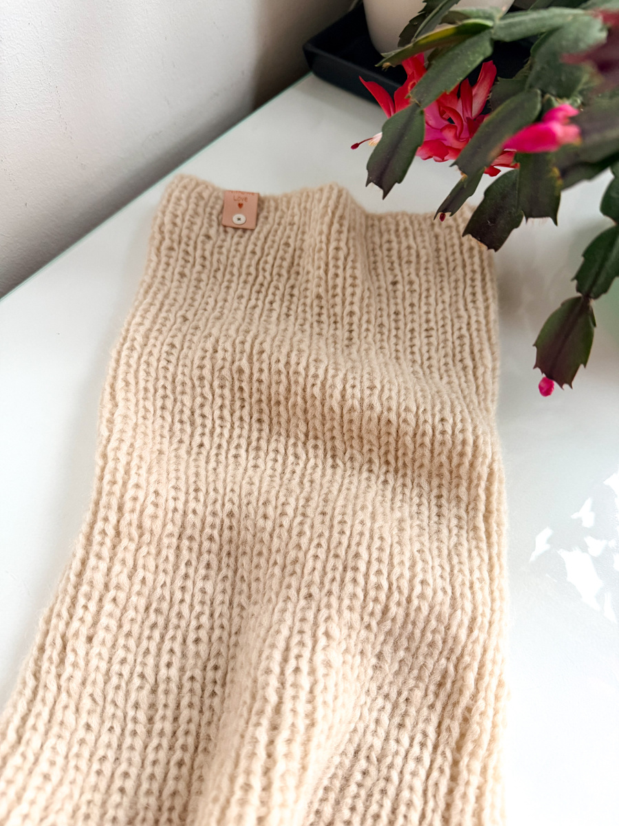 Ręcznie robiony KOMIN CHMURKA Alpaka 02 Pszeniczny