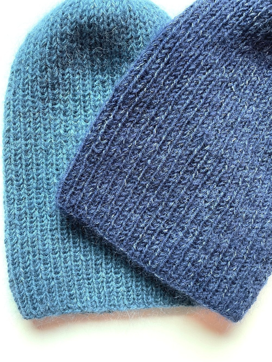 Handmade Czapka damska AUREA 100% Baby Merino plus moher i jedwab 13/28 Granatowy