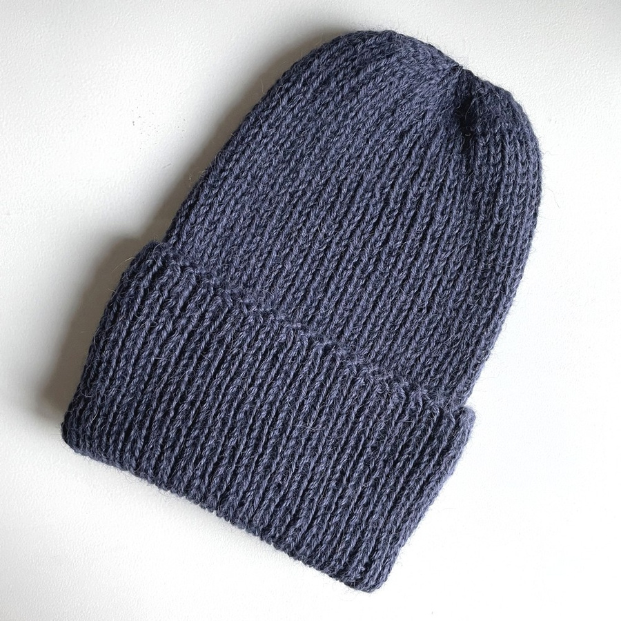 KIARA Mütze mit Umschlag aus 100% Alpaka 4305 dunkles Indigo