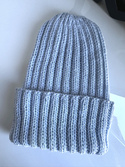 HELLI – czapka beanie z wełny baby merino 53 Rosa, wywijana, jesienno-zimowa