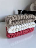 Wywijana czapka merino HELLI 100% Baby Merino 01 Biały