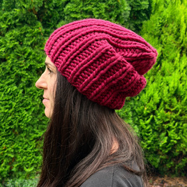 Ręcznie robiona czapka damska ASHER 100% Wełna owcza 01 Złamana Biel