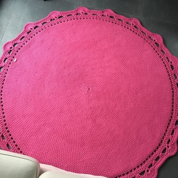 Ręcznie robiony Dywan okrągły ze sznurka bawełnianego CAMEL Z KORONKĄ