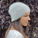 Handgemachte Damenmütze AUREA 100% Baby Merino plus Mohair und Seide 22/44 Hellgrau