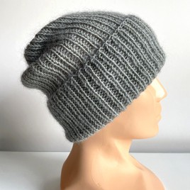 AUREA – czapka beanie handmade baby merino + moher i jedwab 50/10 Zielona Szałwia