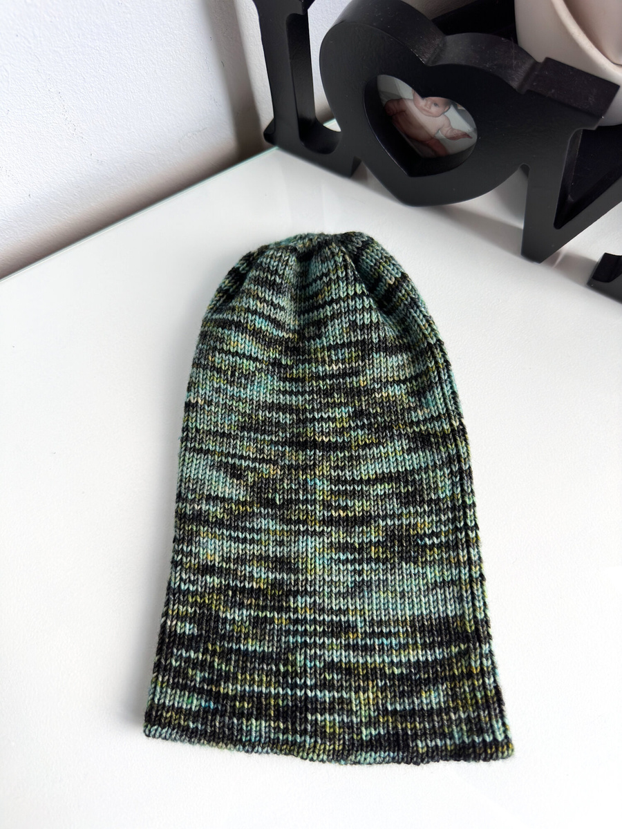 VARELLA 2.0 – czapka beanie z wełny merino 3265 Forest Night, cienka, przejściowa