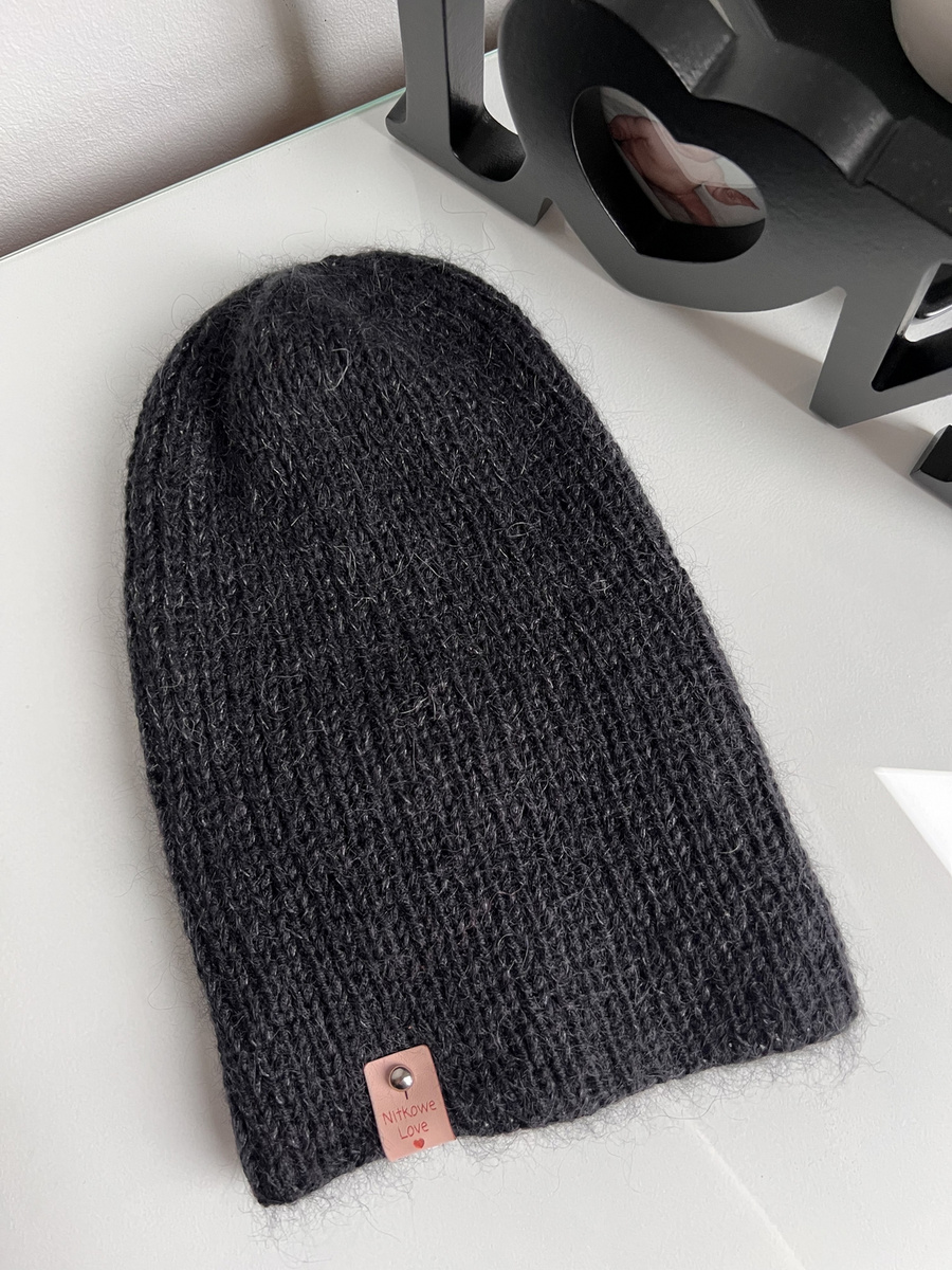 Handmade women's hat AUREA 100% Baby Merino plus mohair and silk 21/02 Black