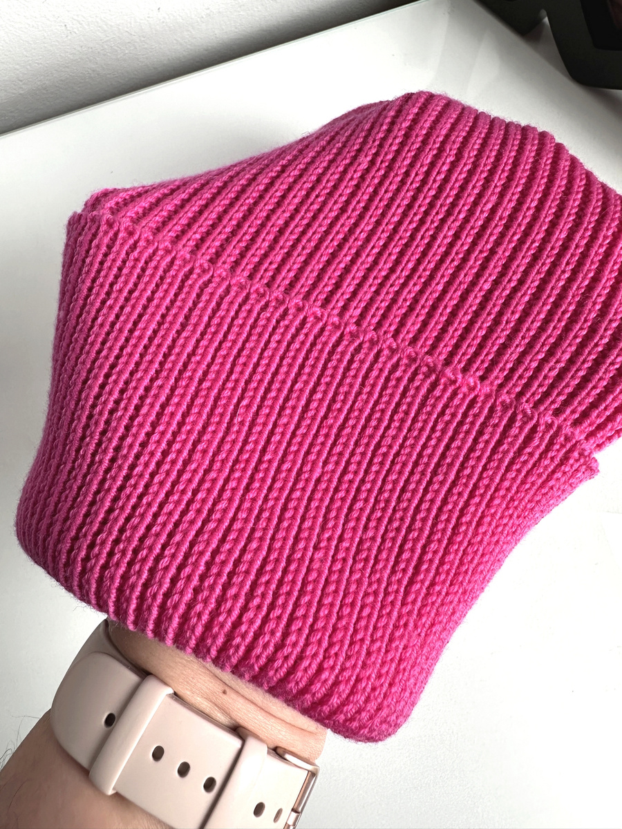 VARELLA Turn-Up Beanie 100% Baby Merino Wool 08 Fuksja