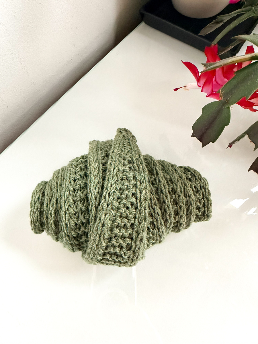 Słodki szalik, apaszka z merynosa Nitkowe Love 22 Magenta