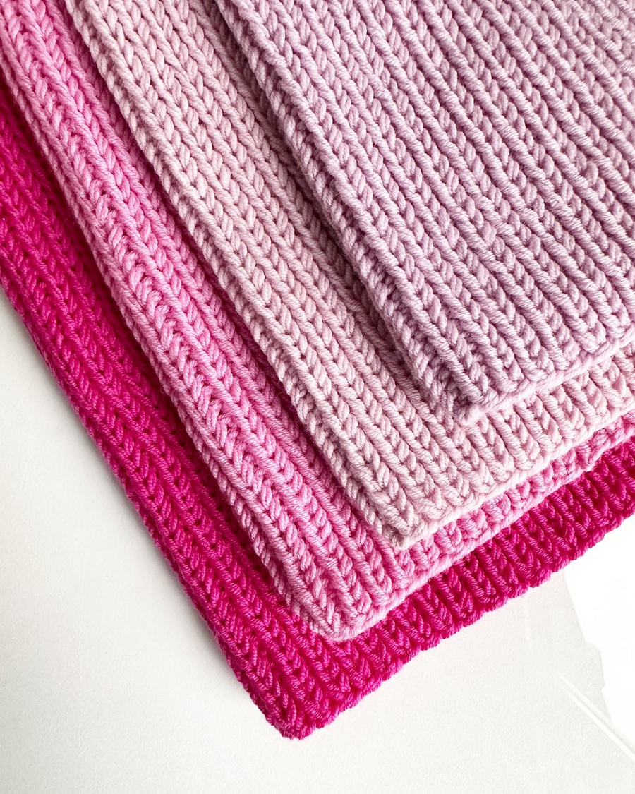 NANA – czapka beanie z wełny 100% baby merino 26 jasny stary róż jesienno-zimowa