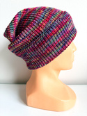 VARELLA 2.0 Beanie-Mütze mit Umschlag 100% Baby-Merinowolle 005 Aniversario rot-violett